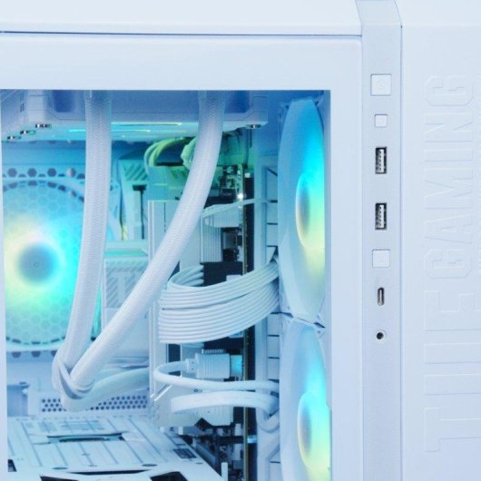 PC Sobremesa Epical-Q TUF Strength Silver XI AMD Ryzen 7 9800X3D 32GB 2TB SSD RTX 5070Ti Windows 11 Pro