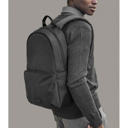 Mochila Tucano rPET para MacBook Pro 16" y Portátil 15.6" Negro, ligera