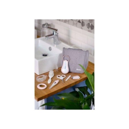 Trousse de Toilette Nomada Bebé Rosa Beaba con 9 Accesorios
