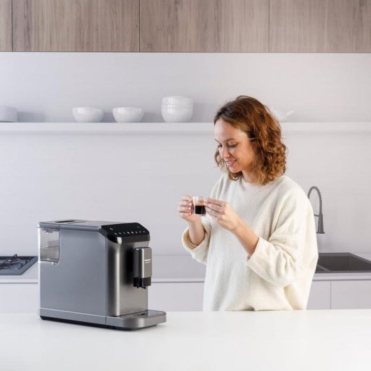 Cafetière superautomatique Taurus Accento Latte 1,5 L 20 Bars avec réservoir de lait