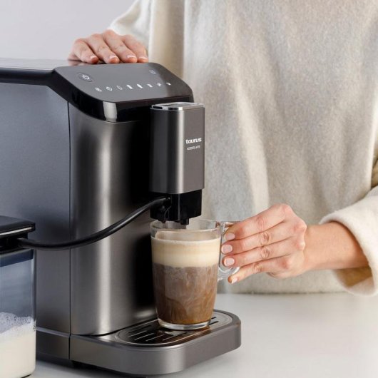 Cafetière superautomatique Taurus Accento Latte 1,5 L 20 Bars avec réservoir de lait