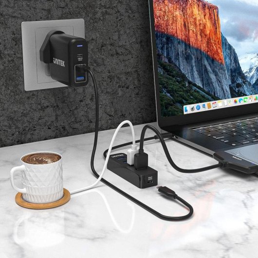 Hub Unitek 5 porte 5000 Mbit/s USB 3.2 Gen 1 modello uHUB Q4 Nero ABS
