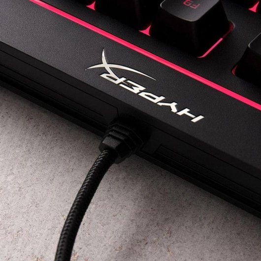 Teclado HyperX Alloy Core RGB membrana completo con iluminación RGB y resistente a salpicaduras