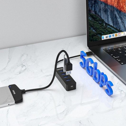 Hub Unitek 5 porte 5000 Mbit/s modello uHUB Q4 USB 3.2 Gen 1 Nero ABS