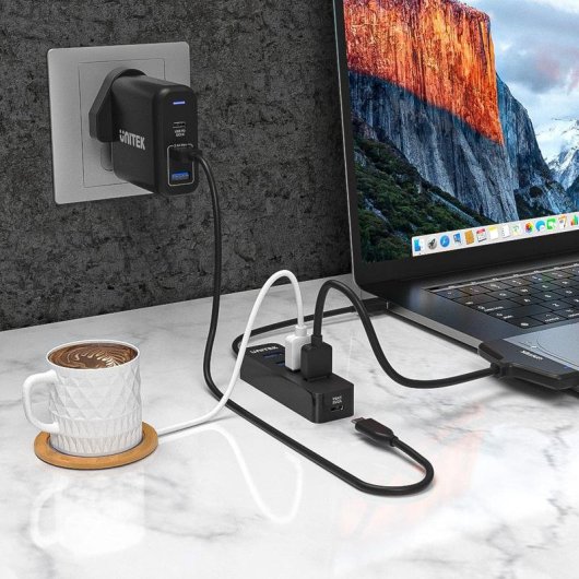 Hub Unitek 5 porte 5000 Mbit/s modello uHUB Q4 USB 3.2 Gen 1 Nero ABS