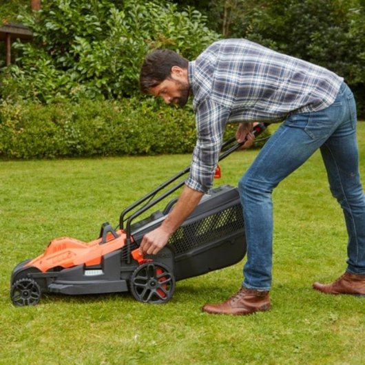 Decespugliatore manuale Black & Decker BEMW481ES 42 cm 1800 W 600 m²
