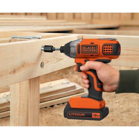 Llave de impacto Black & Decker BDCIM18N-XJ 18V 155 Nm 3000 RPM