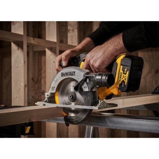 Sierra circular portátil DeWALT DCS565N-XJ 2400 W 2,8 kg