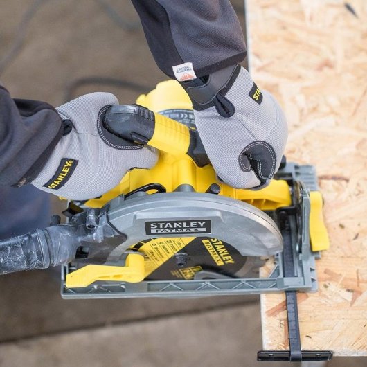 Scie Circulaire Portative Stanley FME301K 19 cm 5500 RPM 1650 W