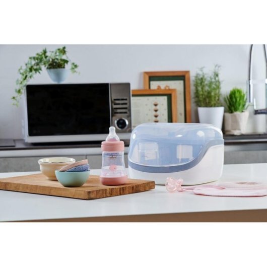 Esterilizador de biberones Chicco vapor capacidad 5 botellas blanco