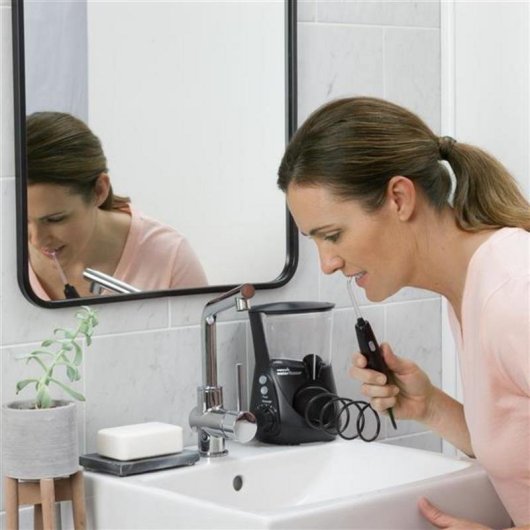 Irrigador Waterpik Aquarius WP-662E 10 Presiones 7 Boquillas Rotación LED