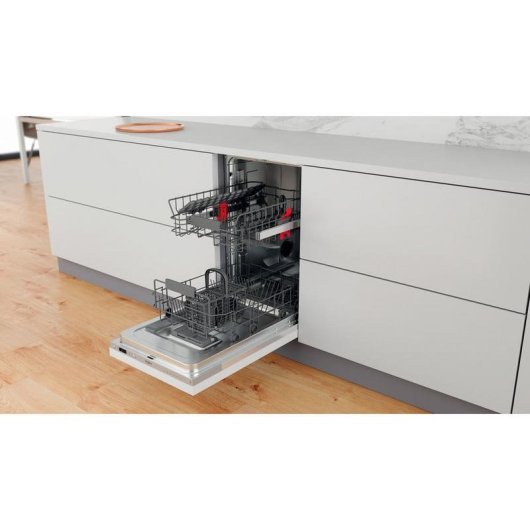 Lavastoviglie Whirlpool WSIC 3M27 10 Coperti E con AquaStop e pannello argento