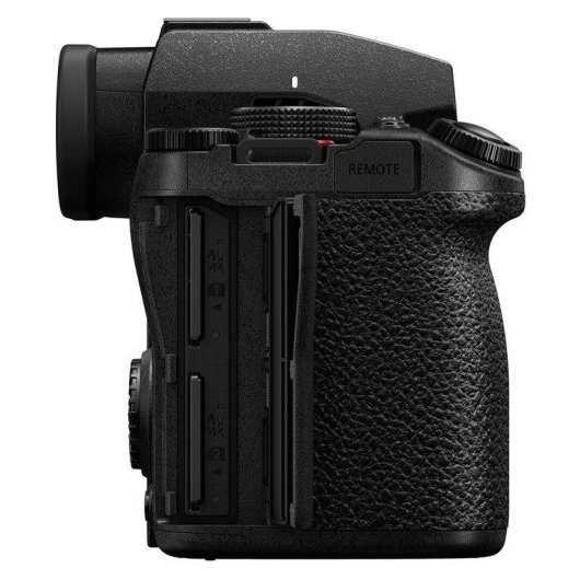 Câmara Mirrorless Panasonic Lumix S5 Mark II 24.2MP 24-70mm Sensor Full-Frame WiFi Bluetooth