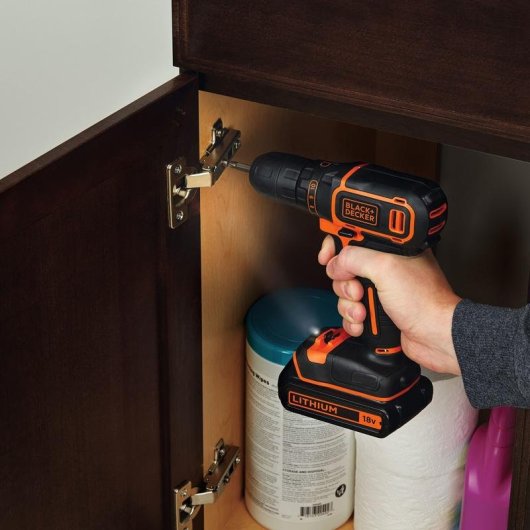 Taladro atornillador Black & Decker BDCDC18K-QW 18V Li-Ion 1,5 Ah