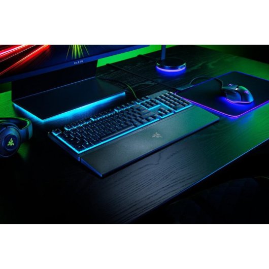 Teclado Razer Ornata V3 X membrana completo con LED RGB y descanso de muñecas