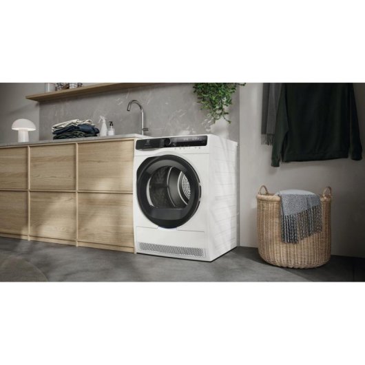 Secadora bomba de calor Electrolux EW7H59B 9 kg Classe B com Wi-Fi e arranque remoto