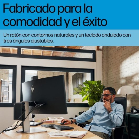 Teclado HP 685 Comfort inalámbrico completo con ratón y tecla Copilot