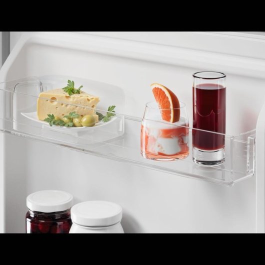 Frigorífico Combi AEG TC3NS181ES No Frost 176,5cm 235L E Branco