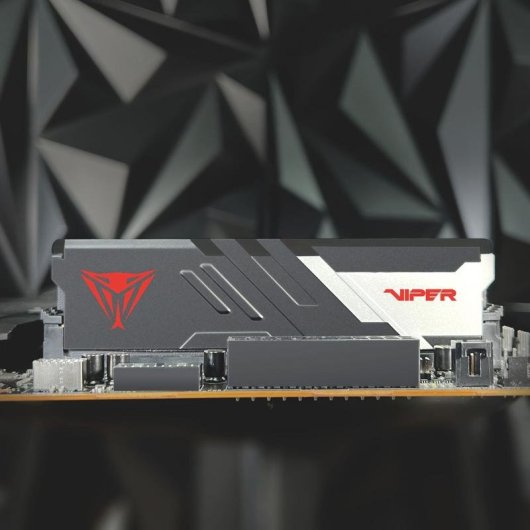 Memória RAM Patriot Viper Venom 16GB 1x16GB DDR5 6000MHz CL30 AMD EXPO Multicolor