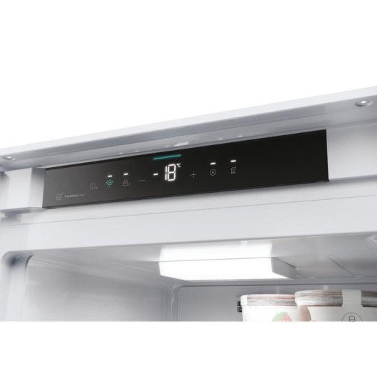 Congelador Candy CMT5518EVWF 220 L Clase E Wi-Fi Total No Frost