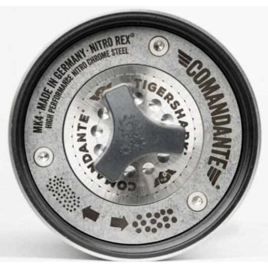Moinho de café manual Comandante C40 MK4 Lab Series Tigershark Stone Washed