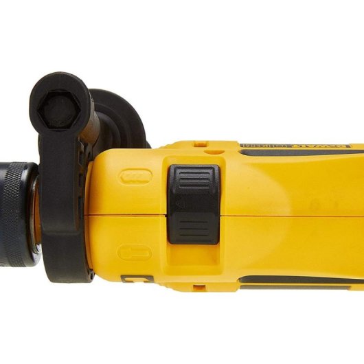 Furadora com martelo DeWALT DWD024 650W com chave