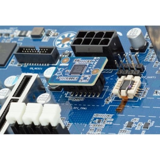 Tarjeta de Red Gigabyte CTM012 TPM 2.0 Seguridad Hardware Infineon