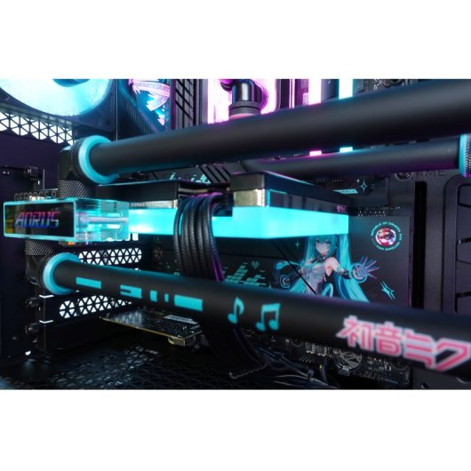 PcCom Custom Ryzen 7 9850X3D / 64GB / 2TB M.2 / RTX 5080 / Windows 11 Pro MIKU V2