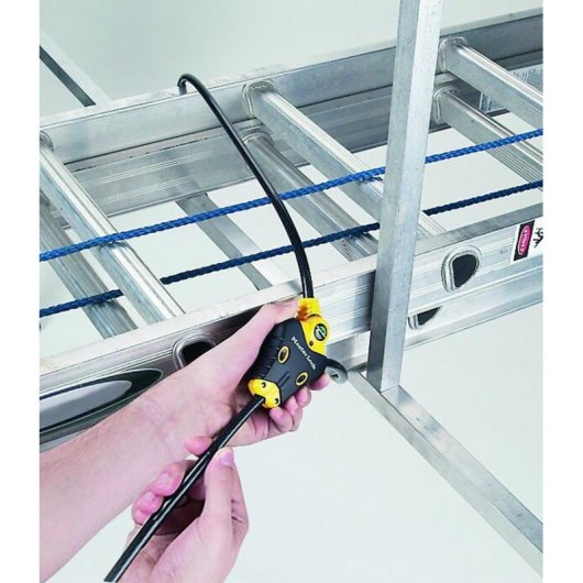 Cable de seguridad Master Lock Python regulable 4,50 m x 10 mm