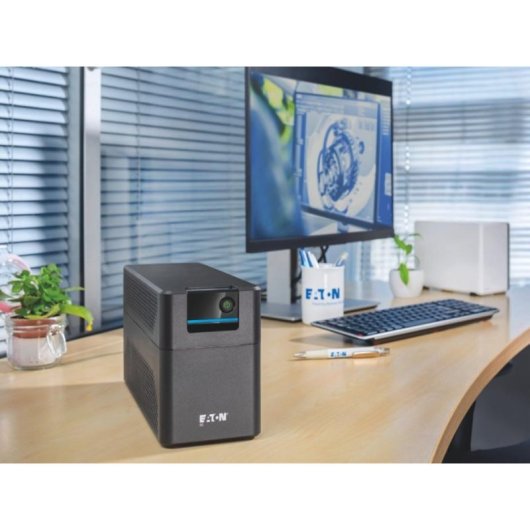 Sai Eaton 0,9 kVA Línea interactiva 480 W USB Protección AVR Compacto