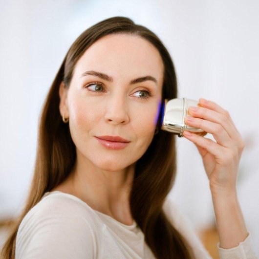 Masajeador Limpiador Facial Eléctrico Beautifly SkinWOW Shot Golden Dorado