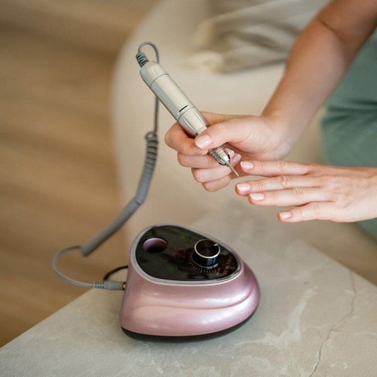 Fresadora para Uñas Beautifly Sobria Nails Rosa Ergonómica