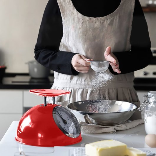 Báscula De Cocina Retro Klack Con Cuenco De Acero Inoxidable 1.8l, Capacidad 5kg, Mecánica De Alta Precisión Y Diseño Vintage Atemporal - Rojo