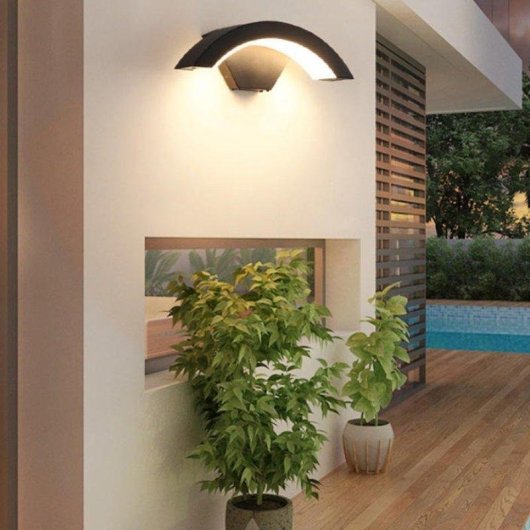 Applicazione a Muro Autrucker 18 W Arco Luce Calda