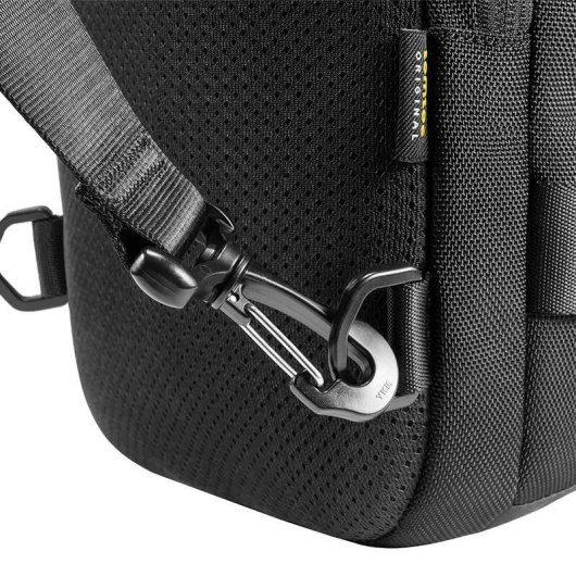 Mochila Sling Tomtoc Navigator-T24 7L 14" Negra