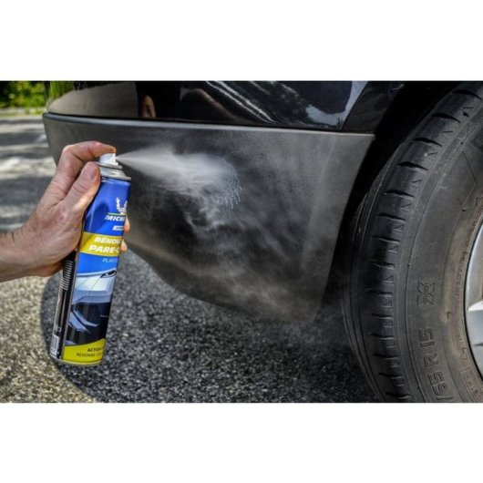 Michelin Expert Restaurador Plásticos Y Paragolpes En Spray 400 Ml, Aerosol Para Plásticos Exteriores, Renueva El Brillo Y Protege