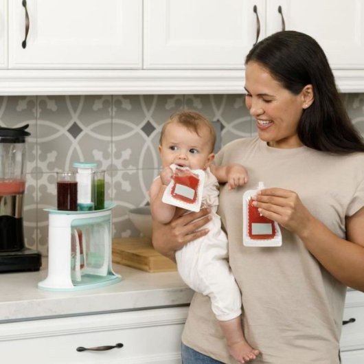 Infantino Squeeze Station Con 3 Posiciones Para Rellenar Biberones/bolsas Reutilizables De Purés, Compotas Y Yogur, Medición 104 Ml, Apta Lavavajillas, Para 4 Meses