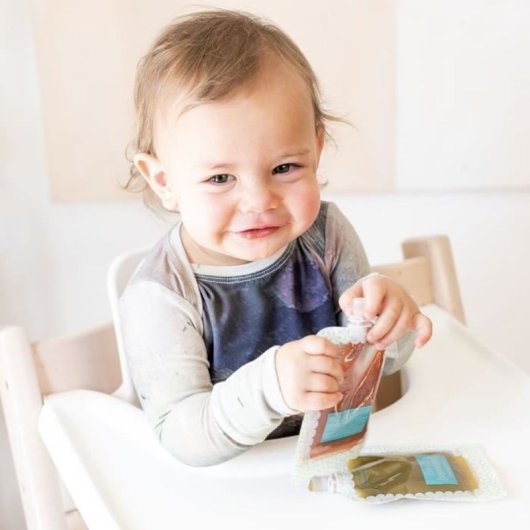 Infantino Squeeze Station Con 3 Posiciones Para Rellenar Biberones/bolsas Reutilizables De Purés, Compotas Y Yogur, Medición 104 Ml, Apta Lavavajillas, Para 4 Meses