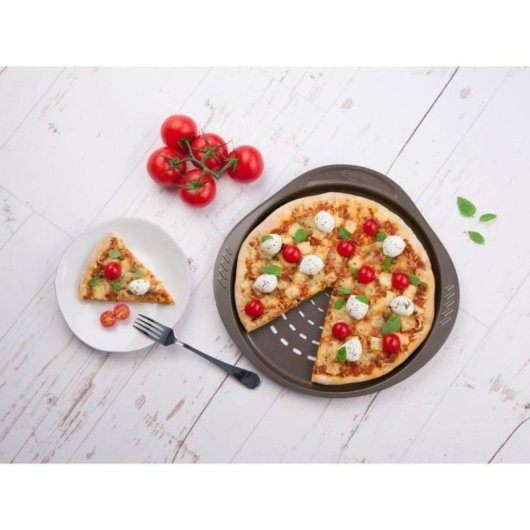 Pyrex Asimetria Bandeja Para Pizza Perforada 32 Cm, Acero Al Carbono Metal Acabado Mate, Antiadherente, Asas Ergonómicas, Apta Horno Hasta 230°c Y Lavavajillas