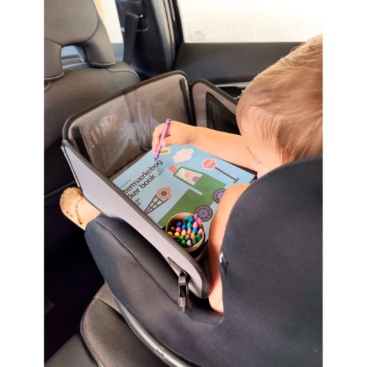 Tineo Bandeja De Actividades Para Coche (tamaño Pequeño), Gris, Plegable, Base Acolchada Y Laterales Elevados, Soporte Para Tablet/libro Y Bolsillos Laterales, Sujeción Con Correas Ajustables