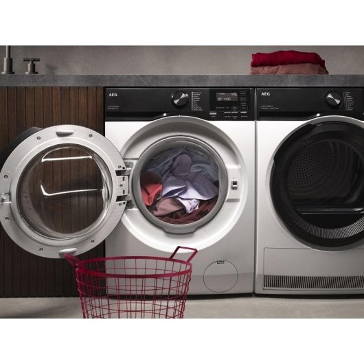 Lavadora AEG LFE6D84N4B Carga Frontal 8 Kg 1400 rpm A Blanca con IA WashAssist