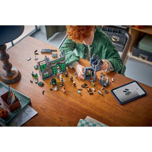 LEGO Harry Potter Tiendas Mágicas del Callejón Knockturn 76471 788 piezas