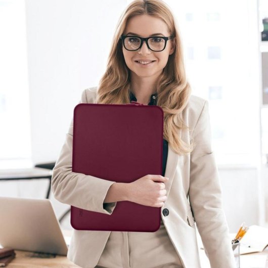 Funda Tech-Protect para portátil 16" roja de neopreno
