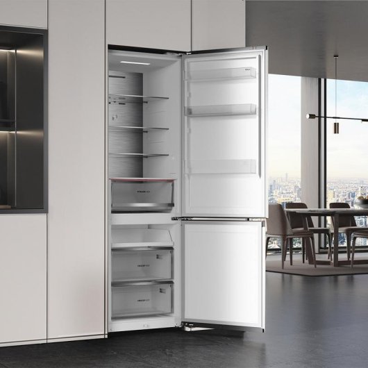 Frigorífico Combi Teka Total No Frost 186cm 330L E Blanco