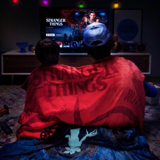 Manta eléctrica Imetec CaldoPlaid Stranger Things 120x160 cm 6 niveles calefacción