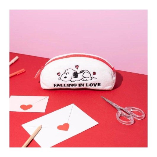 Schnurrbar Etui Snoopy Love Season Lizenzprodukt