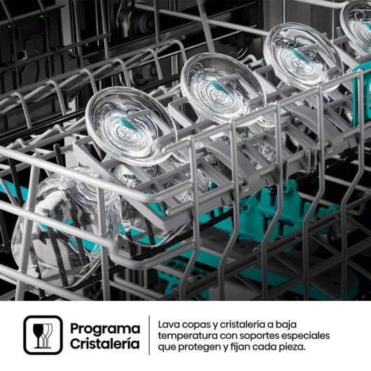 Lavavajillas Hisense HFI5A6360H 16 Servicios A con WiFi y Tercera Bandeja