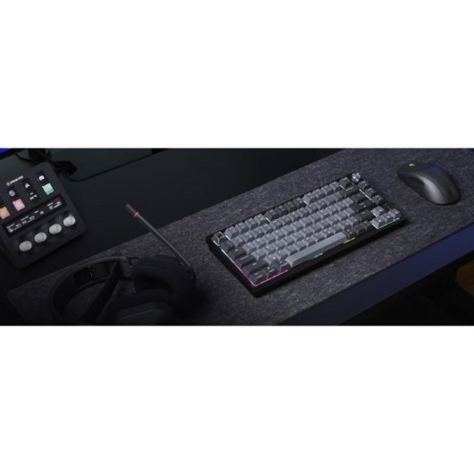 Teclado Corsair K65 Plus Wireless compacto 75% com switches MLX Fusion e RGB
