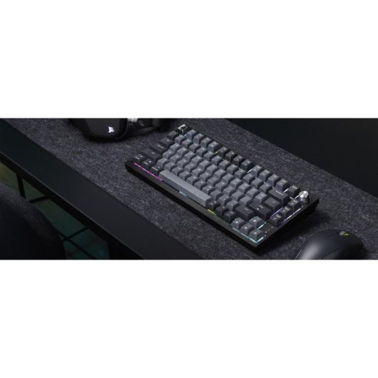 Teclado Corsair K65 Plus Wireless compacto 75% com switches MLX Fusion e RGB