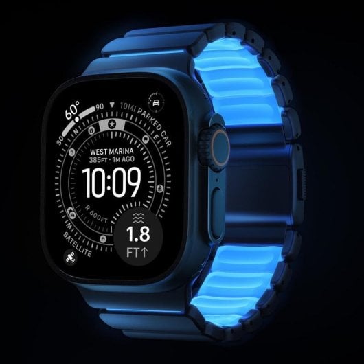 Pulsera Nomad Stratos Band Titanio Negro 49mm Icy Blue Glow para Apple Watch